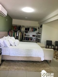 Casa 6/4 no Encontro das Águas com 900m² construídos, terreno de 5.400m², área verde e lazer completo