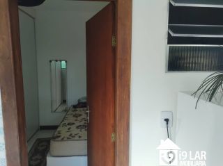Casa 6 suítes em Busca Vida, 480m², terreno de 1.000m², energia solar e acesso à praia