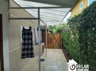 Casa 6 suítes em Busca Vida, 480m², terreno de 1.000m², energia solar e acesso à praia