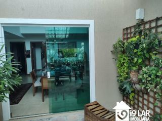 Casa 6 suítes em Busca Vida, 480m², terreno de 1.000m², energia solar e acesso à praia