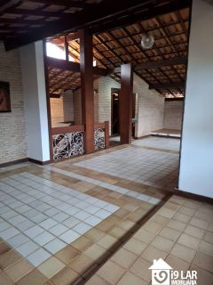 Casa 5 suítes em Piatã, 460m², condomínio Águas do Jaguaribe, área de lazer completa
