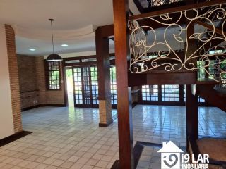 Casa 5 suítes em Piatã, 460m², condomínio Águas do Jaguaribe, área de lazer completa