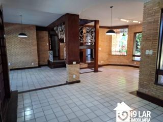 Casa 5 suítes em Piatã, 460m², condomínio Águas do Jaguaribe, área de lazer completa