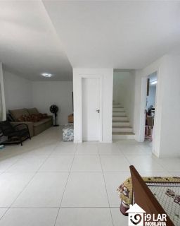 Casa 3/4 em Abrantes, 158m², energia solar e piscina privativa no Condomínio Clube Évora Sol