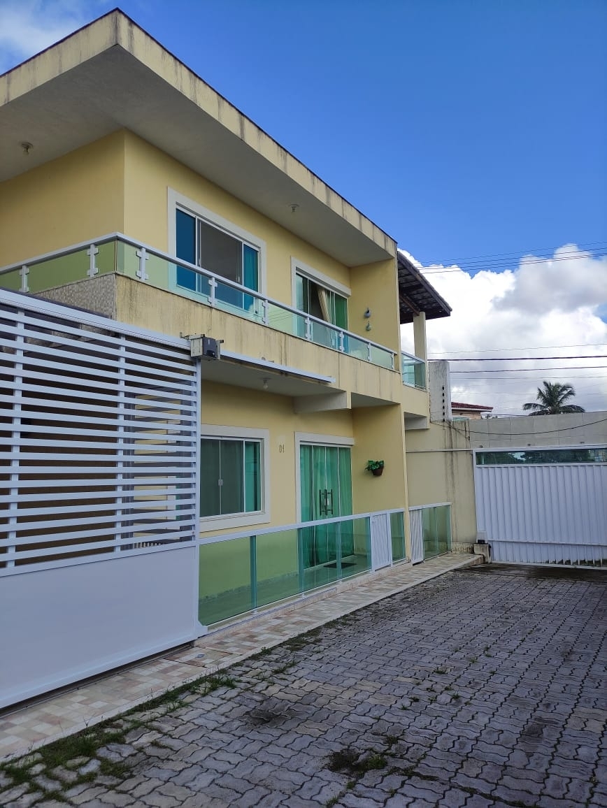 Casa à venda em Lauro de Freitas/BA