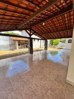 Casa para alugar no bairro Estrada do Coco em Lauro de Freitas/BA
