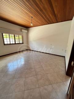 Casa para alugar no bairro Estrada do Coco em Lauro de Freitas/BA