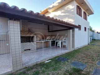 Casa para alugar no bairro Estrada do Coco em Lauro de Freitas/BA