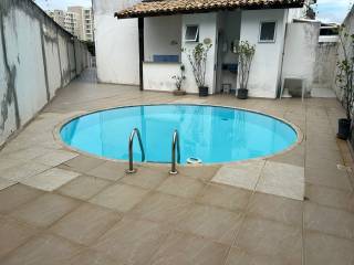 Apartamento para alugar no bairro Centro em Lauro de Freitas/BA