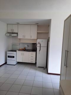 Apartamento para alugar no bairro Centro em Lauro de Freitas/BA