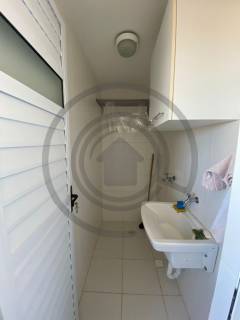 Apartamento à venda no bairro BURAQUINHO em Lauro de Freitas/BA