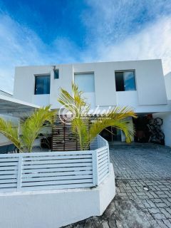 Casa à venda no bairro BURAQUINHO em Lauro de Freitas/BA