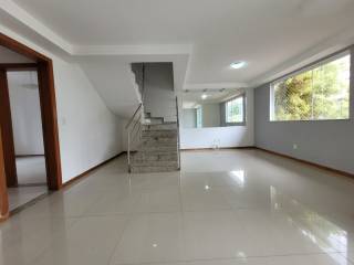 Casa para alugar no bairro BURAQUINHO em Lauro de Freitas/BA