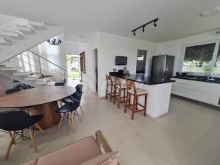 Casa para alugar no bairro ALPHAVILLE 2 em Camaçari/BA