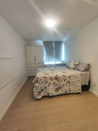 Apartamento 1/4 reformado a poucos metros da Praia de Vilas do Atlântico