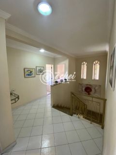 Casa 4/4 nascente em Buraquinho para locação