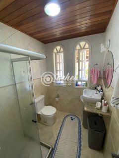 Casa 4/4 nascente em Buraquinho para locação