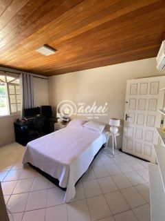 Casa 4/4 nascente em Buraquinho para locação