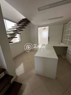 Casa com 4/4 - sendo 03 suítes no Condomínio Vilas do Bosque