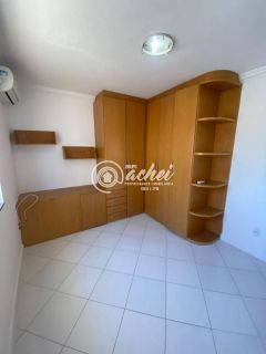 Casa 4/4 com energia solar à venda no Condomínio Univillas