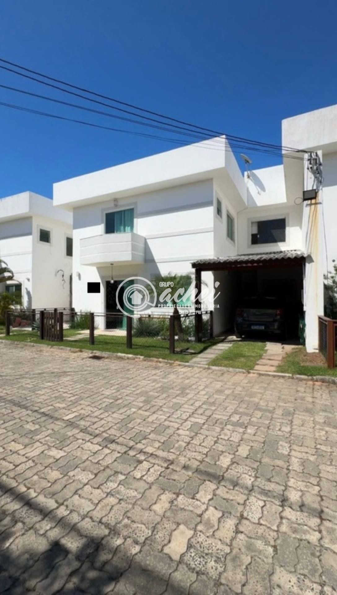 Casa em Condomínio 4/4 nascente mobiliada e com energia solar para locação em Buraquinho