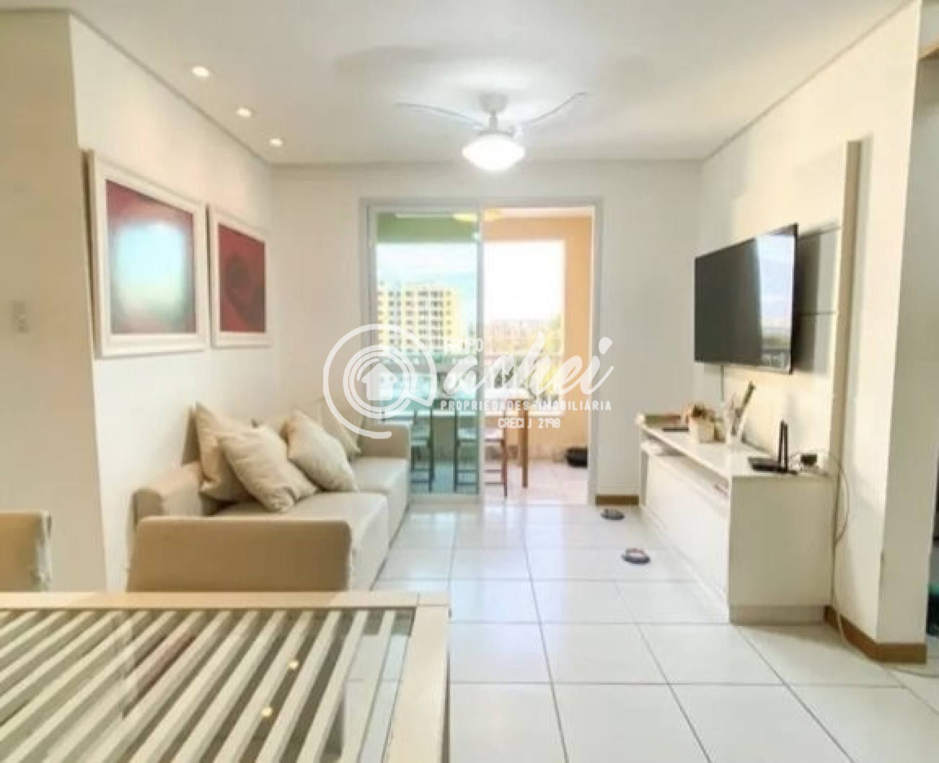 Apartamento 2/4 nascente à venda na Av. Luiz Tarquínio