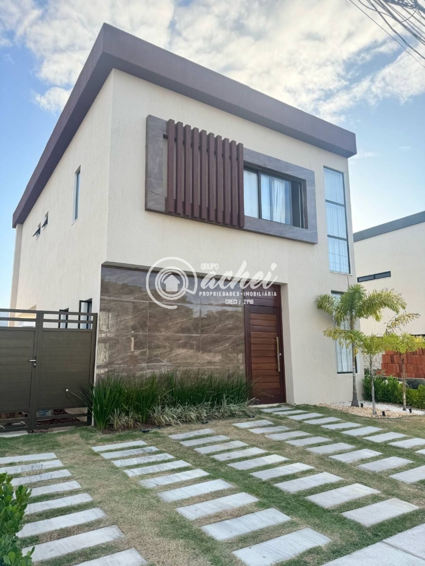 Casa nascente à venda no Condomínio Villa Florença no Recreio Ipitanga