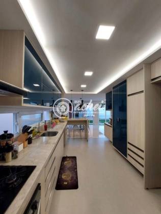 Casa de condomínio 4/4 para locação em Buraquinho