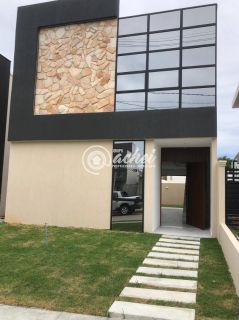 Casa de Condomínio 4/4 à venda em Catu de Abrantes