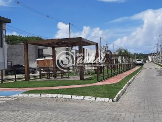 Casa de Condomínio 4/4 à venda em Catu de Abrantes
