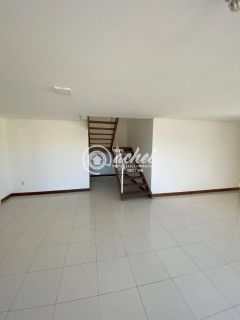 Casa de Condomínio 4/4 à venda na Av. Priscila Dutra