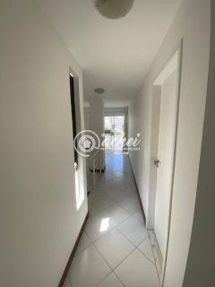 Casa de Condomínio 4/4 à venda na Av. Priscila Dutra