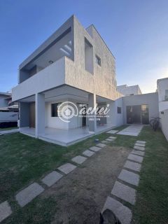 Casa Duplex 3/4 com planejados no Condomínio Foz Joanes
