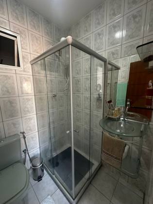 Casa de Condomínio 4/4 nascente à venda na Av. Luiz Tarquínio