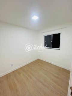Apartamento 2/4 com planejados para locação no Bairro Recreio Ipitanga