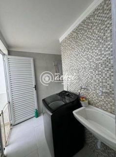 Casa 4/4 nascente com energia solar à venda no Condomínio Foz do Joanes