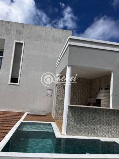 Casa Duplex em Buraquinho - Mobiliada