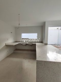 Casa 4/4 em Vilas do Atlântico Lauro de Freitas