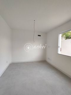 Casa 4/4 em Vilas do Atlântico Lauro de Freitas