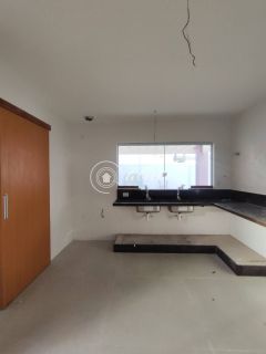 Casa 4/4 em Alameda fechada em Vilas do Atlântico Lauro de Freitas