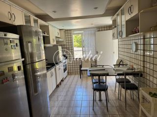 Casa 3/4 dentro de Alameda fechada à venda em Vilas do Atlântico