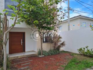 Casa 4/4 à venda no Condomínio Foz do Joanes próxima à praia
