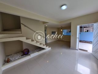 Casa de Condomínio 4/4 nascente para locação em Buraquinho