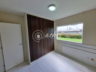 Casa de Condomínio 4/4 nascente para locação em Buraquinho