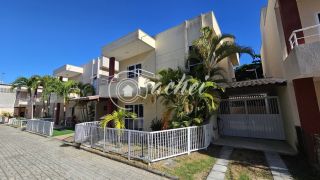 Casa de Condomínio 4/4 nascente para locação em Buraquinho