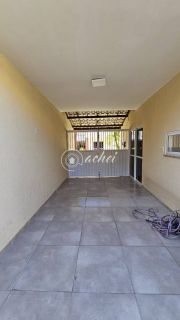 Casa de Condomínio 4/4 nascente para locação em Buraquinho