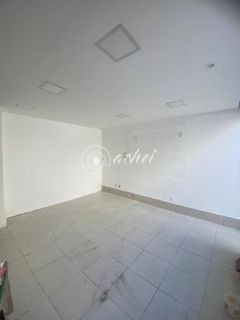 Loja para alugar no bairro Buraquinho
