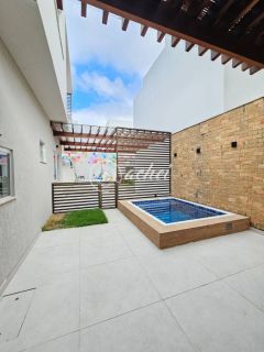 Casa 4/4 em condomínio Buraquinho Lauro de Freitas