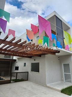 Casa 4/4 em condomínio Buraquinho Lauro de Freitas