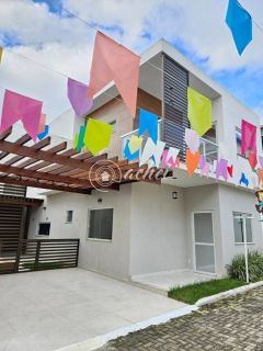 Casa 4/4 em condomínio Buraquinho Lauro de Freitas